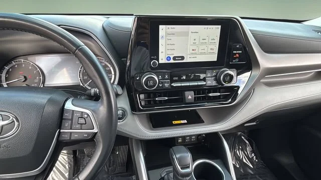 Used 2023 Blue Toyota Platinum image 10