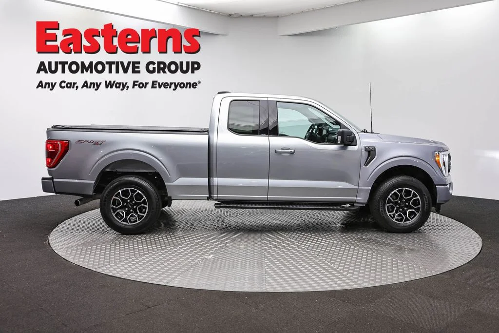 Used 2023 Silver Ford XLT image 4