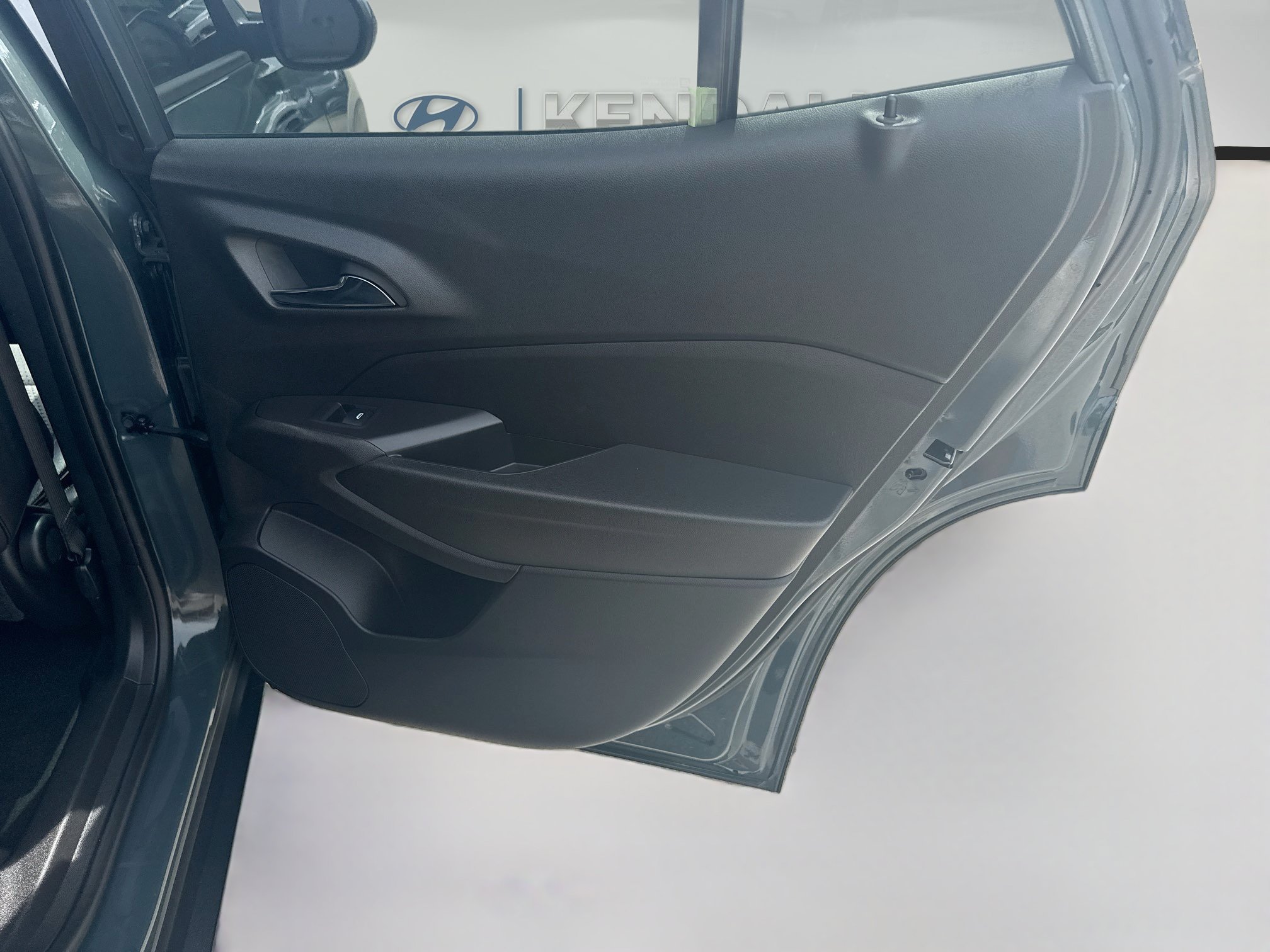 2025 Chevrolet Trax LT - Photo 27