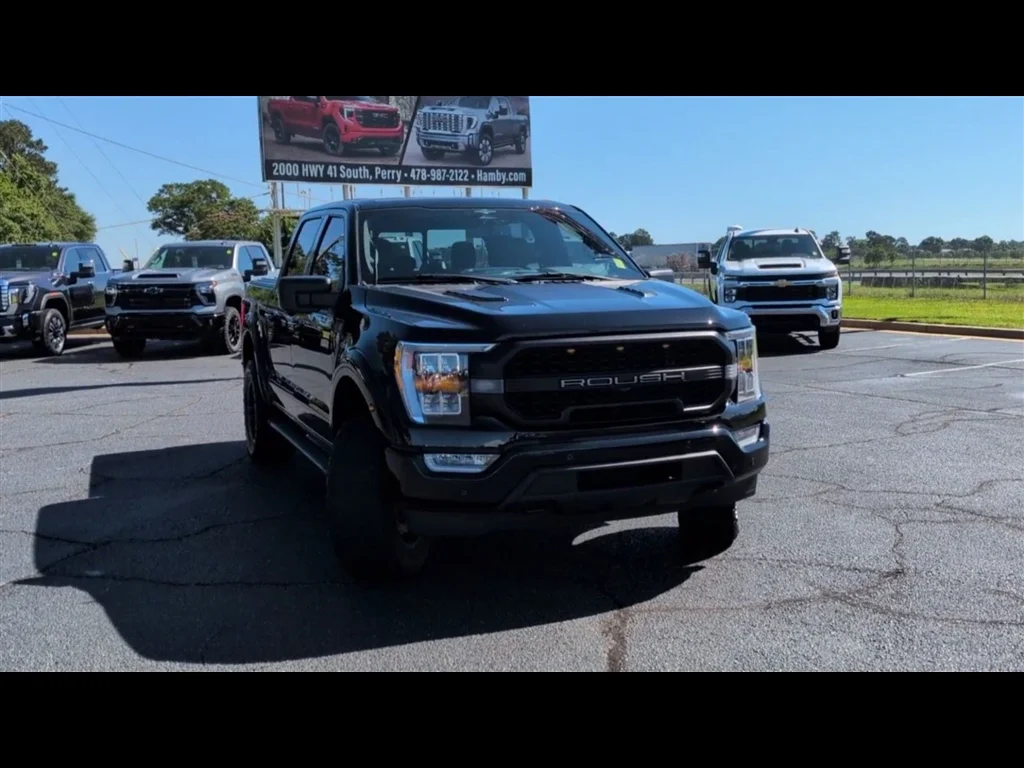Used 2023 Black Ford XLT image 3