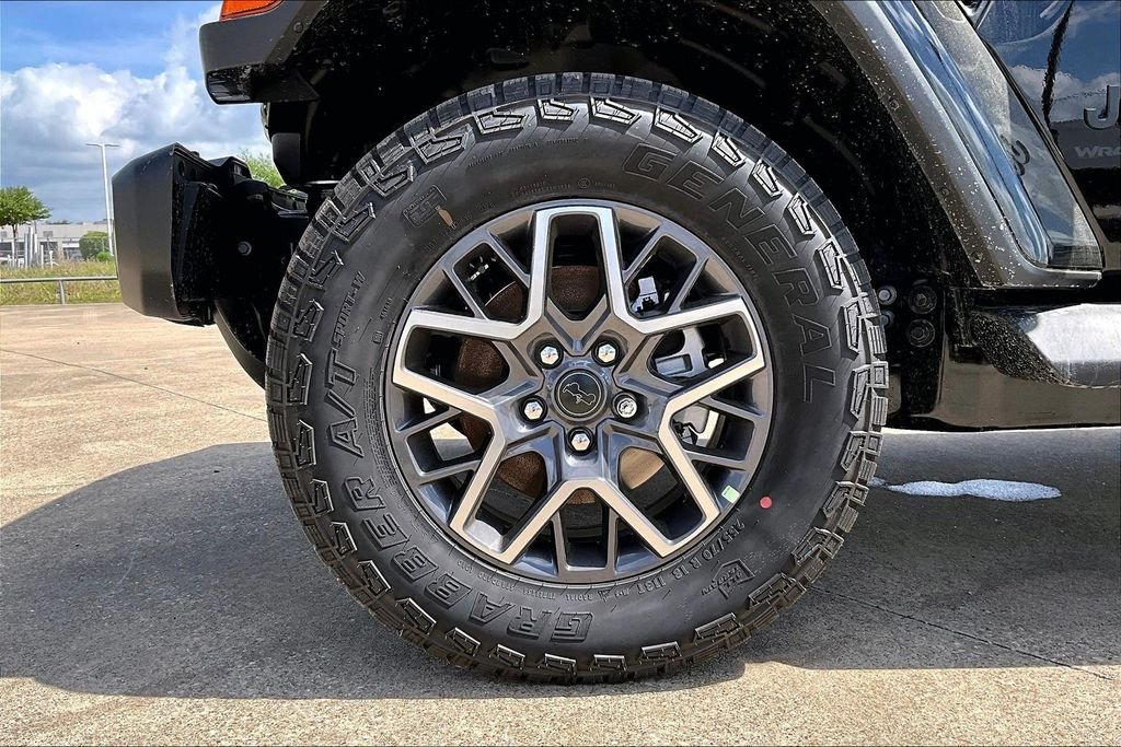 New 2026 Jeep Wrangler Sahara 4D Sport Utility