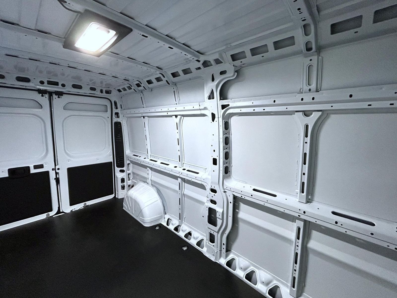 New 2026 Bright White Clear-Coat Exterior Paint RAM High Roof image 19
