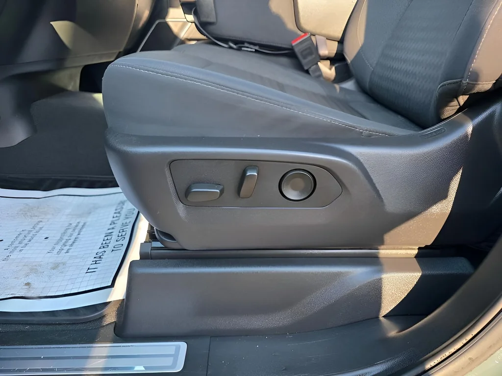 Used 2025 Cypress Gray Chevrolet LT w/1LT image 15