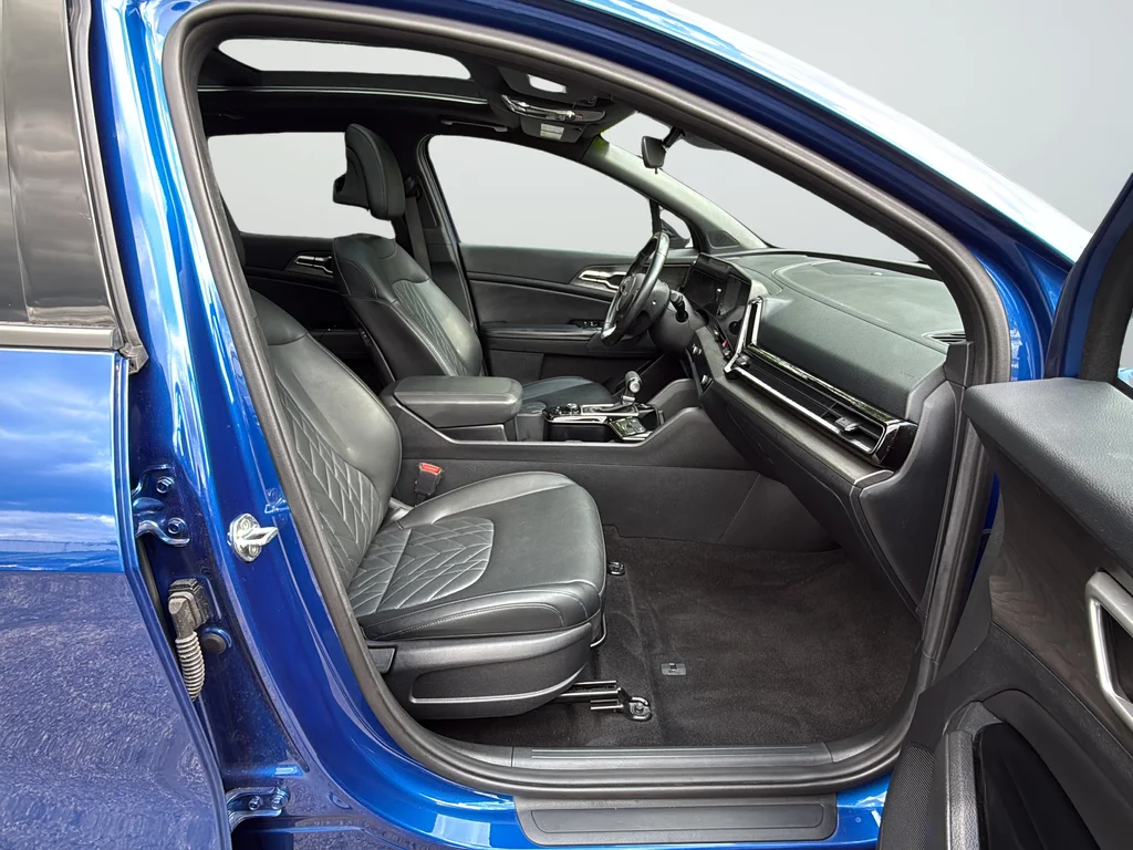 Used 2023 Blue Kia X-Line image 9