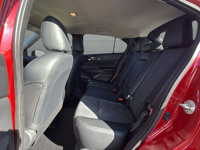 New 2026 Red Mitsubishi SE image 16