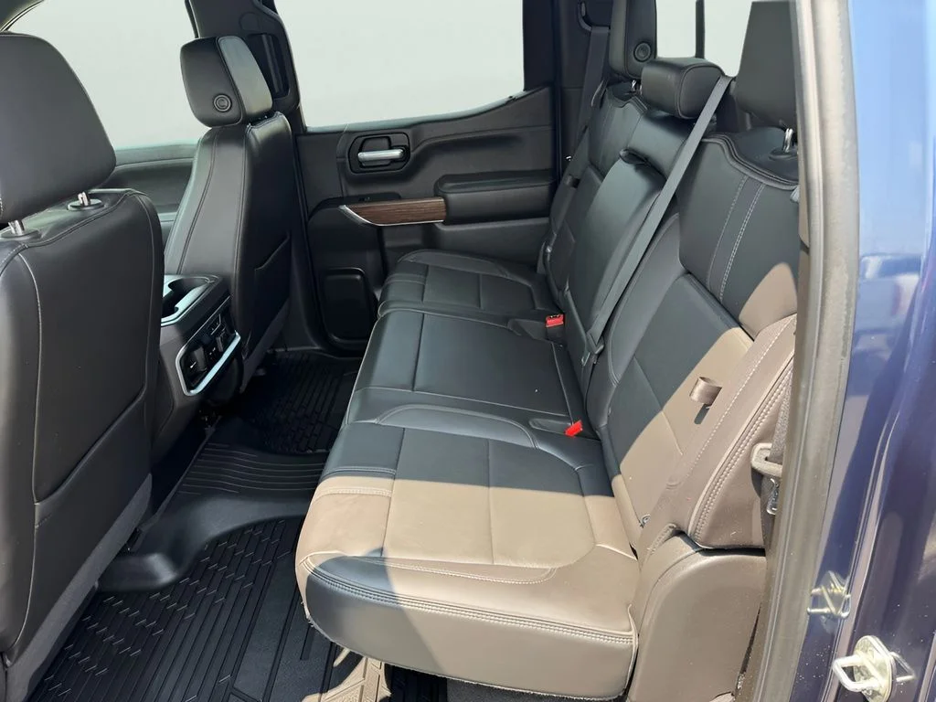 Used 2021 Northsky Blue Metallic Chevrolet High Country image 12