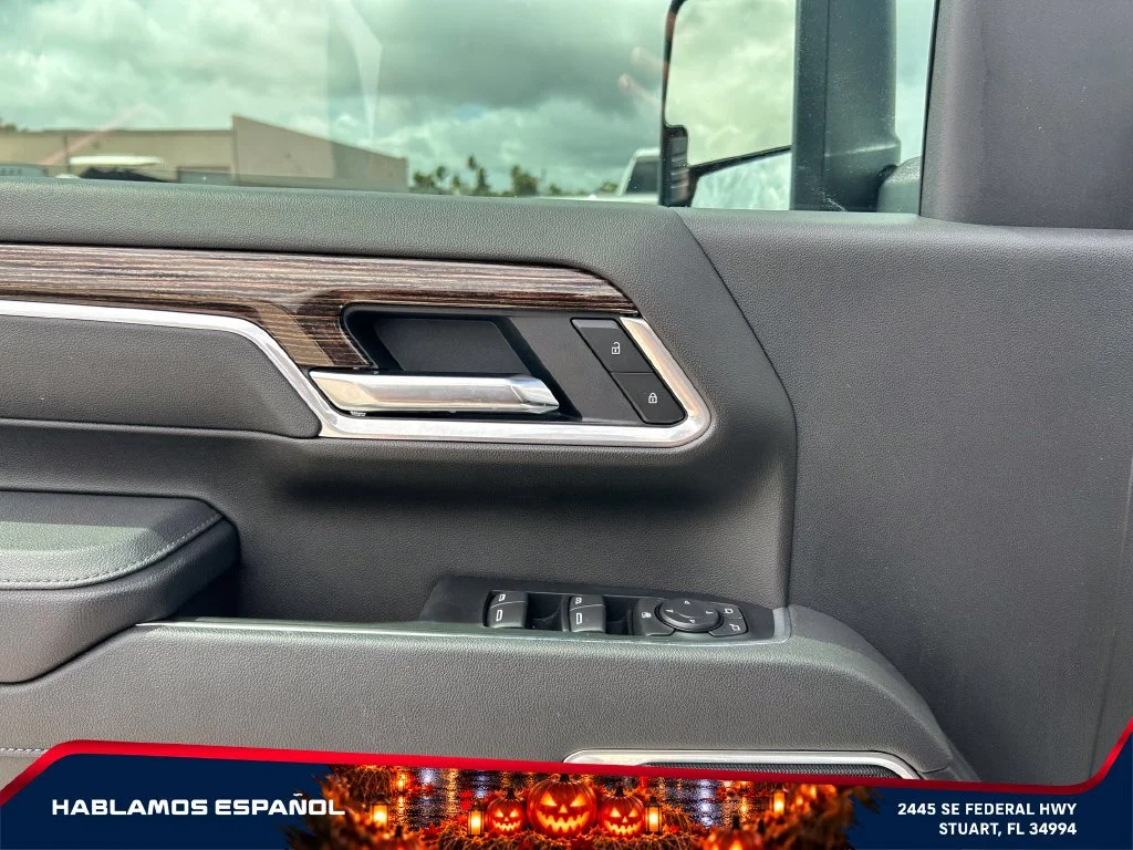 Certified Used 2026 Summit White GMC SLE image 22