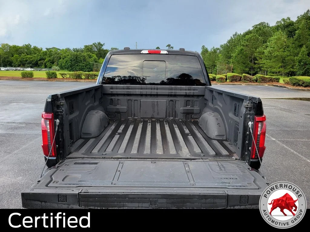 Used 2024 Black Ford XLT image 14
