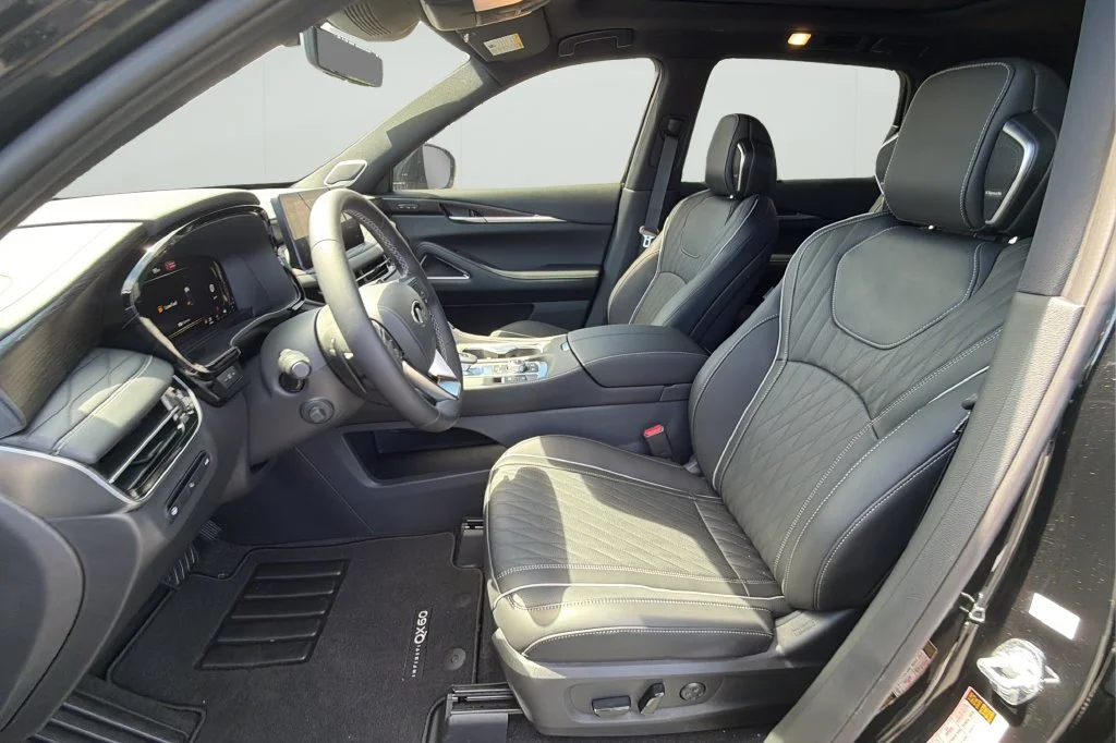 New 2027 MINERAL BLACK INFINITI Autograph AWD image 17