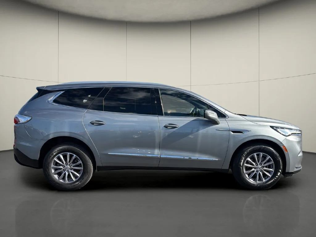 Used 2023 Includes Pitch Dark Night lower exterior accent color.) Buick Essence image 13