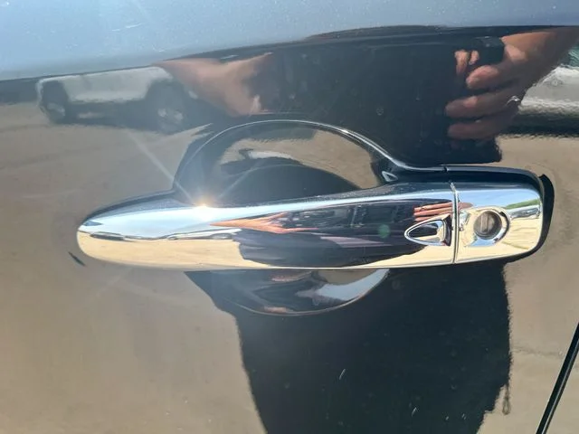 Used 2018 Black Nissan SL image 52