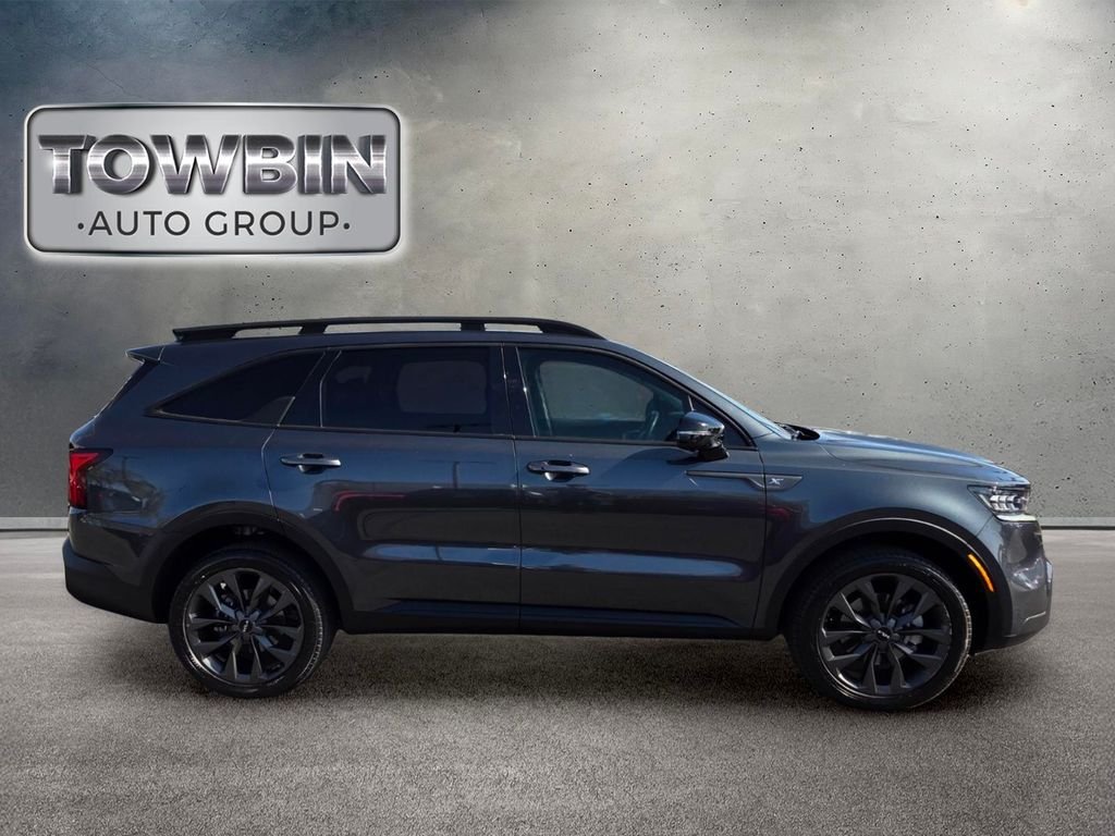 Used 2023 Gray Kia X-Line SX Prestige image 3