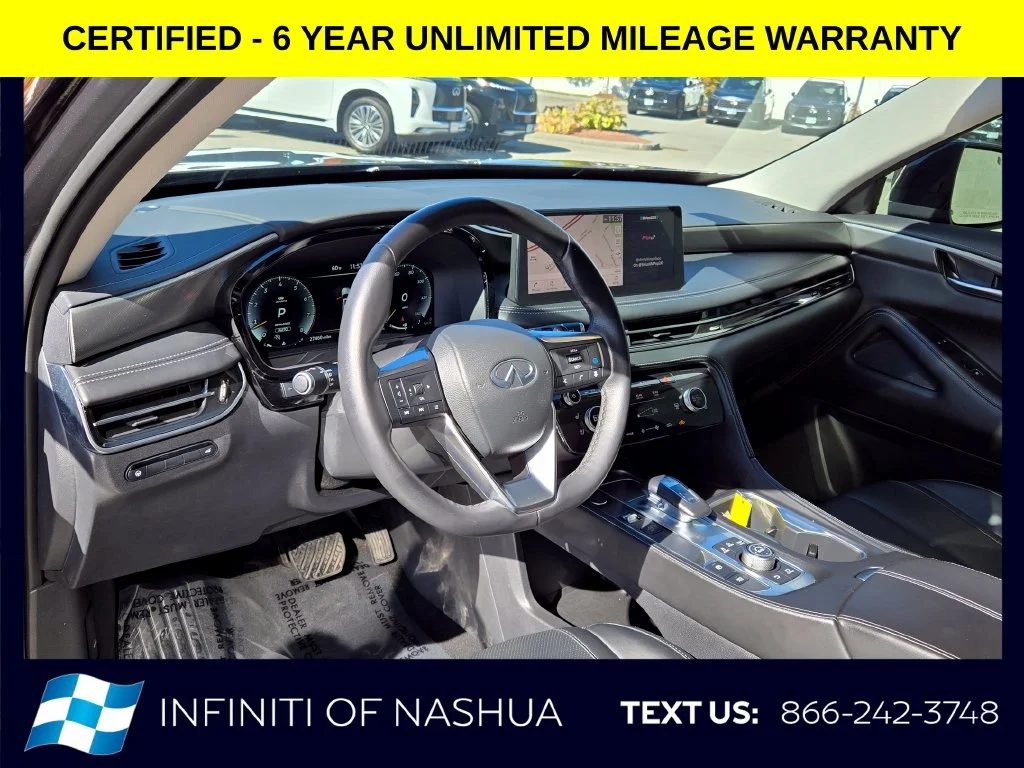 Certified Used 2024 Gray INFINITI LUXE image 5