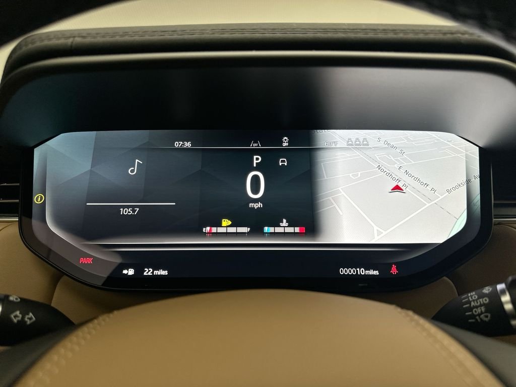 New 2026 Varesine Blue Land Rover SE image 23
