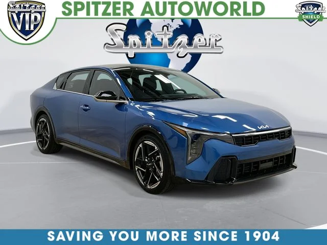 2025 Kia K4 GT-Line AT's photo