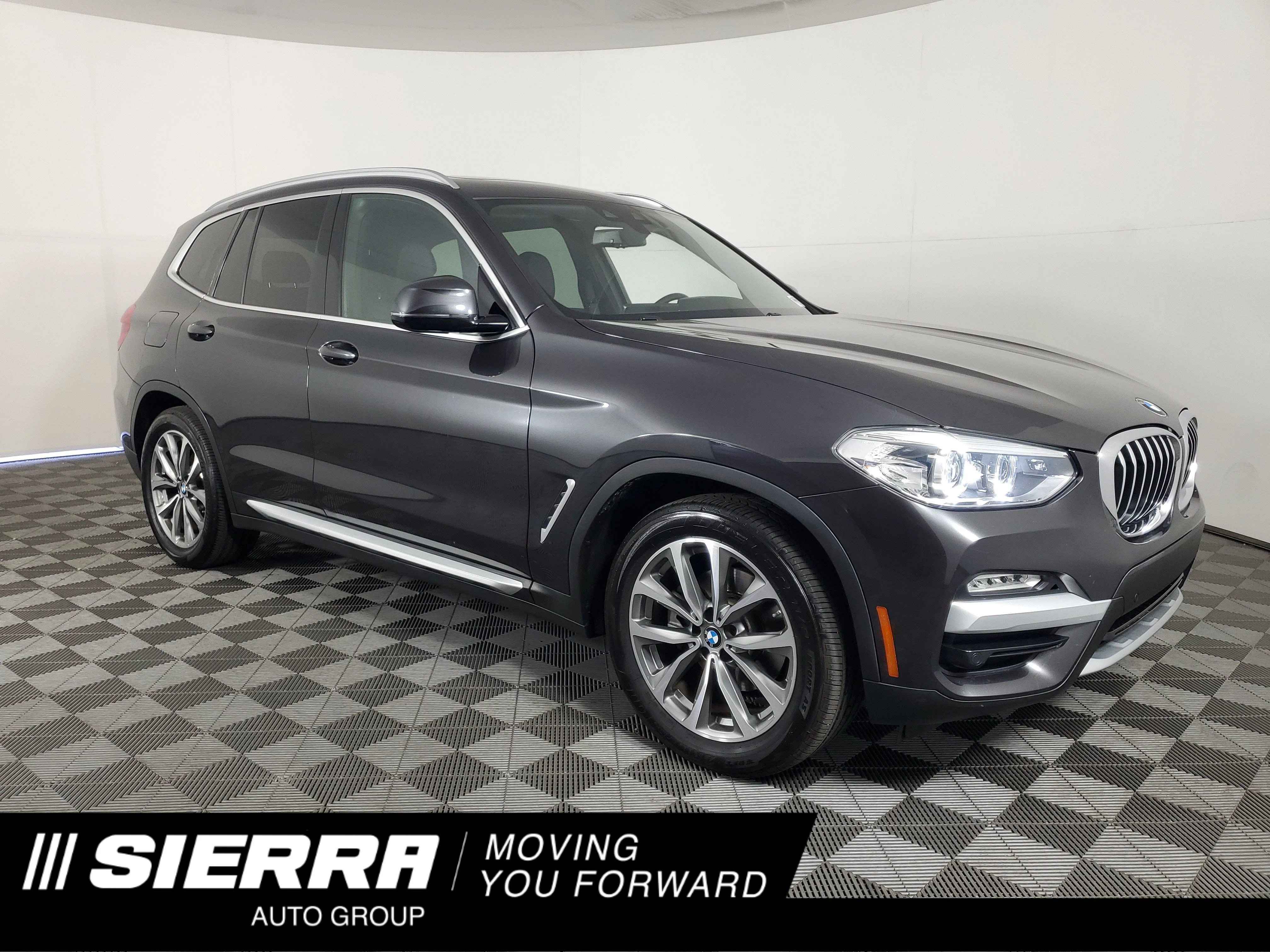 Used 2019 Dark Graphite Metallic BMW sDrive30i image 1