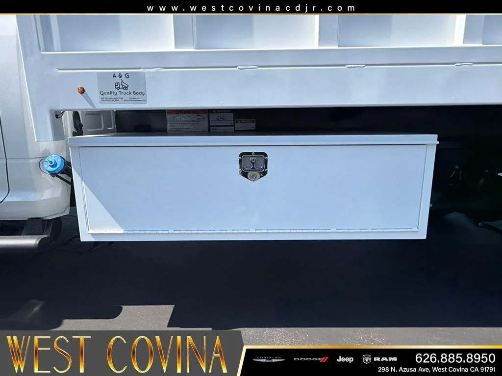 New 2026 Bright White Clear-Coat Exterior Paint RAM Tradesman image 29