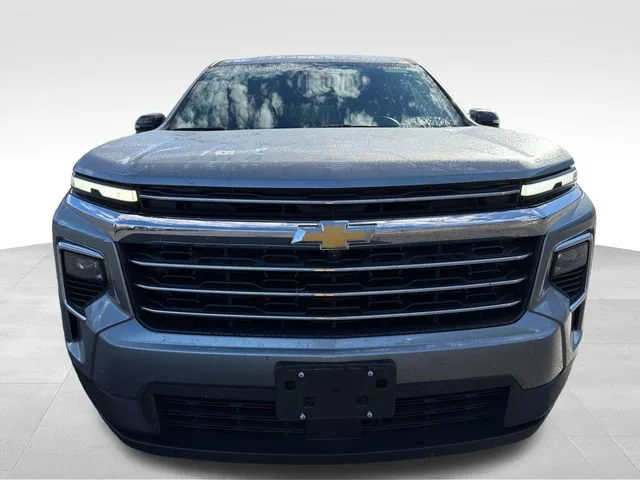 Used 2025 Sterling Gray Metallic Chevrolet LT image 10