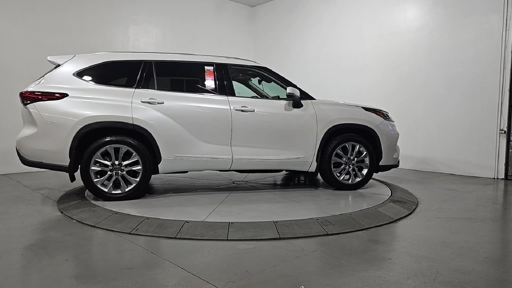 Used 2023 Pearl Toyota Limited image 7