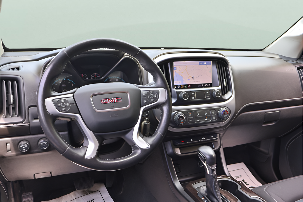 Used 2022 Black GMC Elevation image 18