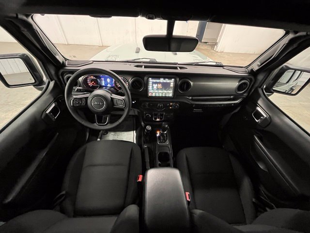 Used 2023 Silver Jeep Sport S image 12