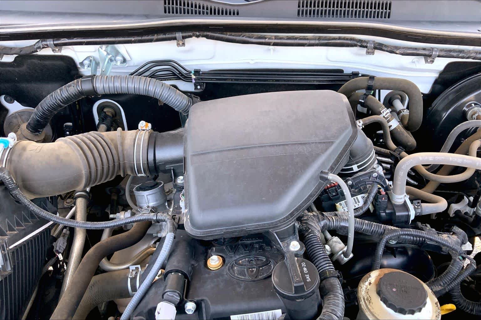 Used 2019 Super White Toyota SR image 31