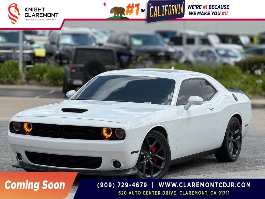 2023 Dodge Challenger R/T's photo