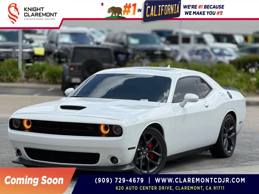 2023 Dodge Challenger R/T's photo