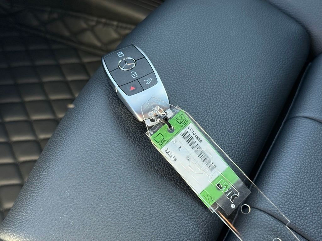 Used 2025  Mercedes-Benz GLA 250 image 36
