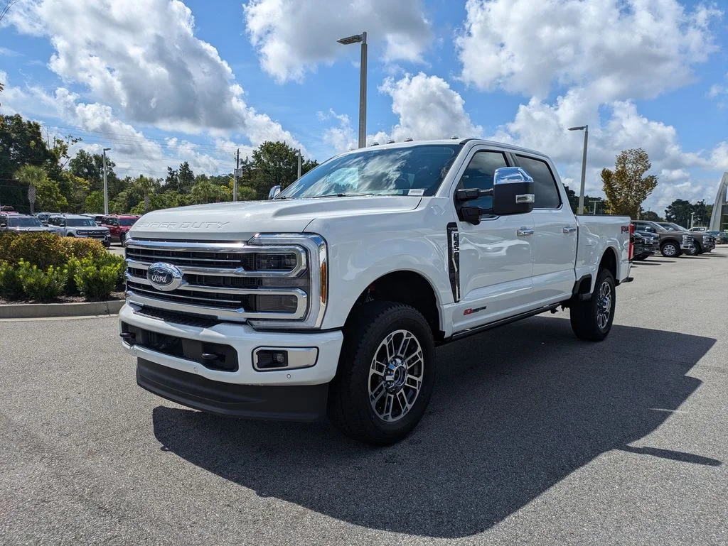 New 2026 Star White Metallic Tri-Coat Ford Platinum image 8