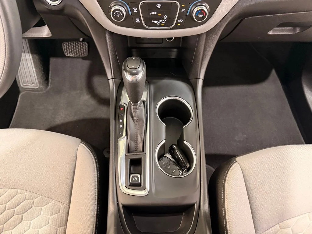 Used 2020 Gray Chevrolet LS image 23
