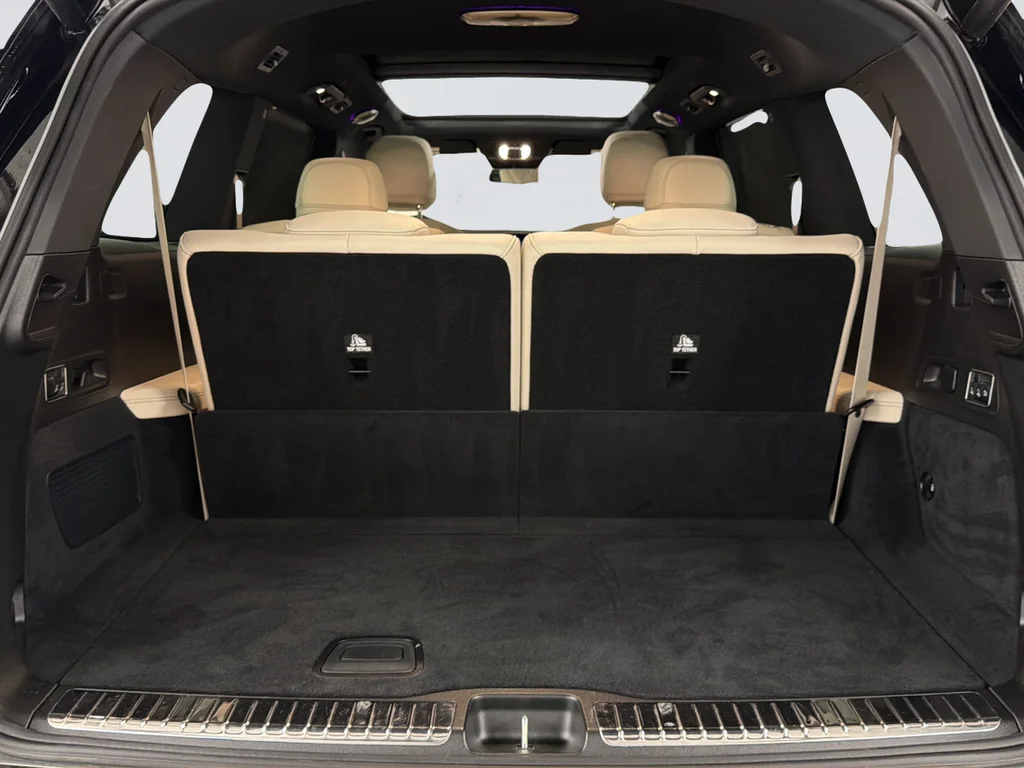 Used 2025 Black Mercedes-Benz GLS 580 image 29