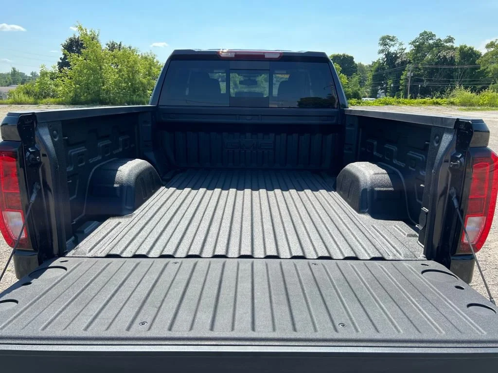 Used 2026 Silver GMC SLE image 27