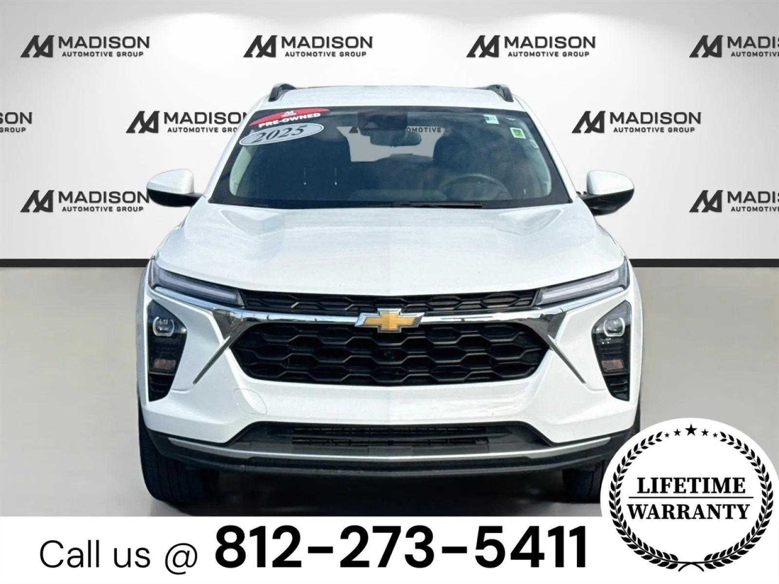 Used 2025 WHITE Chevrolet LT image 2