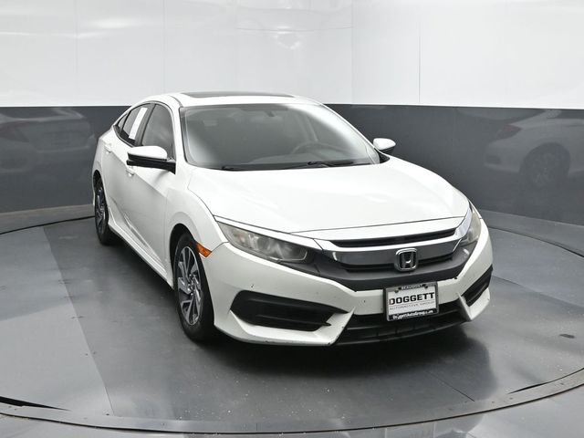 Used 2018 White Honda EX image 19