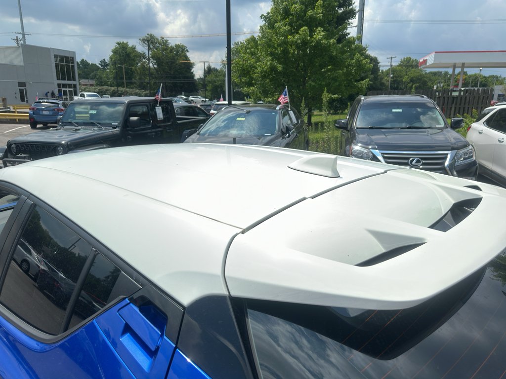 Used 2019 Iceberg/Blue Eclipse Metallic Toyota XLE image 5