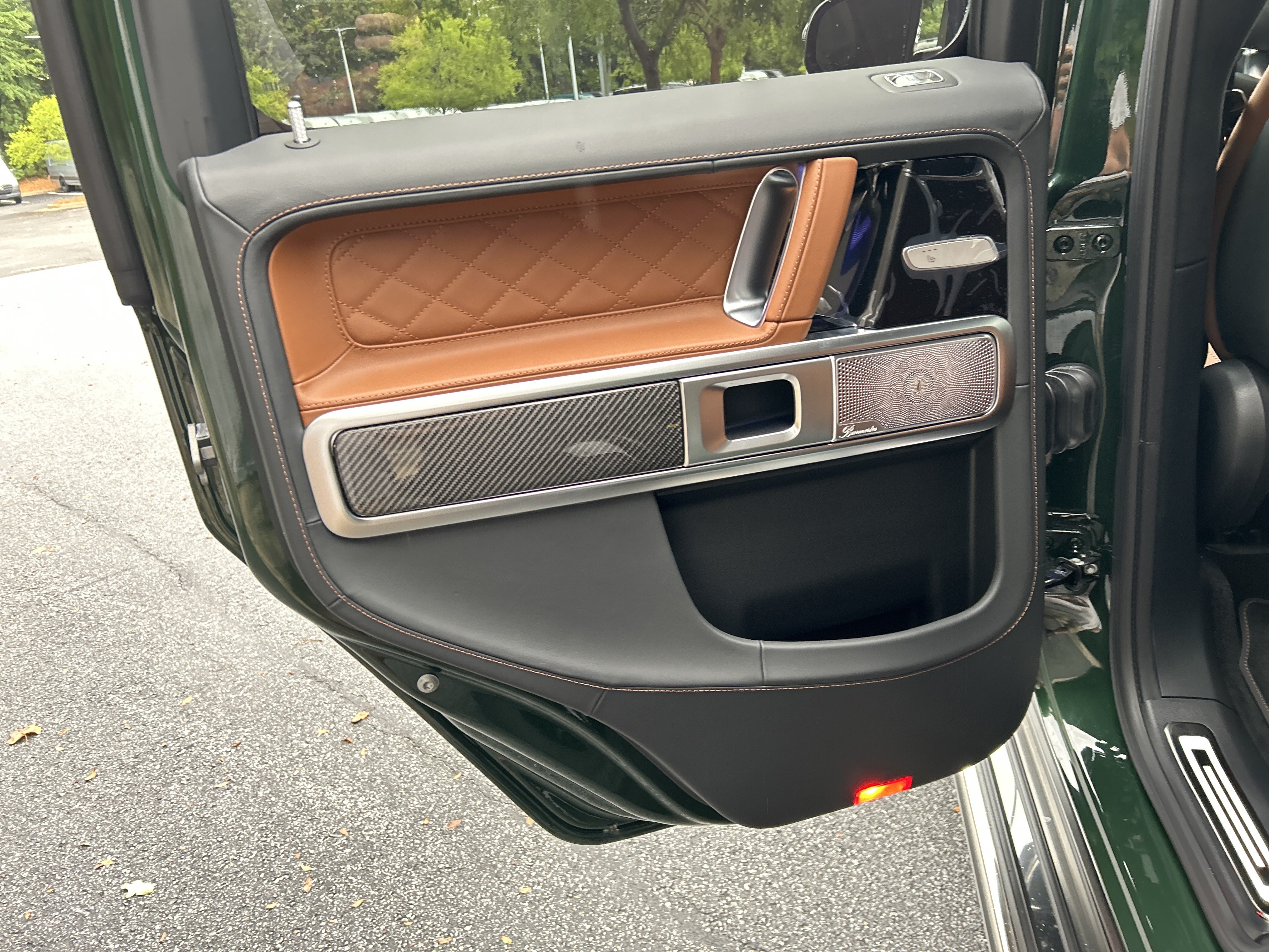 New 2026 MANUFAKTUR Deep Green Non-Metallic Mercedes-Benz G 580e SUV image 34