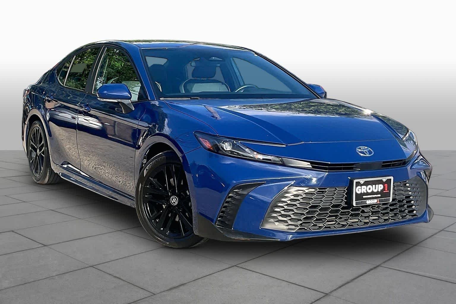 Used 2025 Reservoir Blue Toyota SE image 3