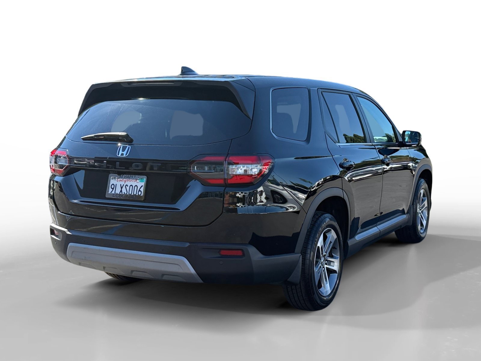 Used 2024 Crystal Black Pearl Honda EX-L image 5