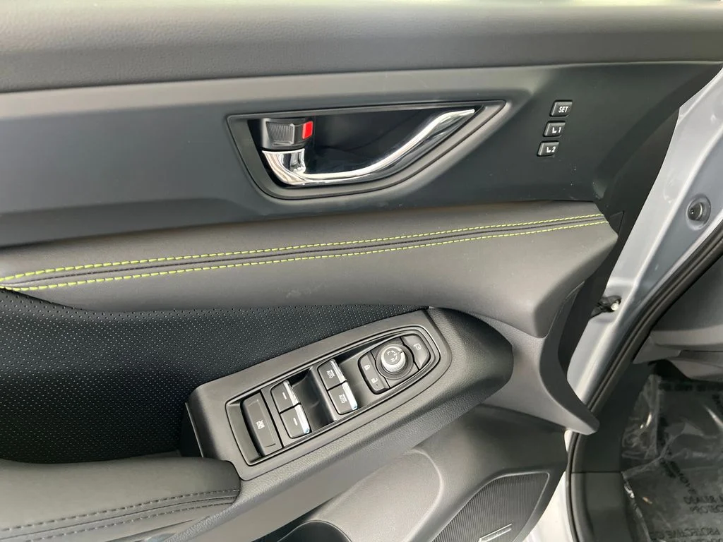 New 2026 ICE SILVER METALLIC Subaru Onyx Edition Touring 7-Passenger image 13