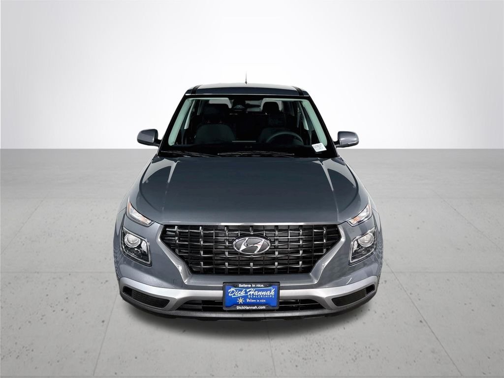 Used 2024 Gray Hyundai SE image 3