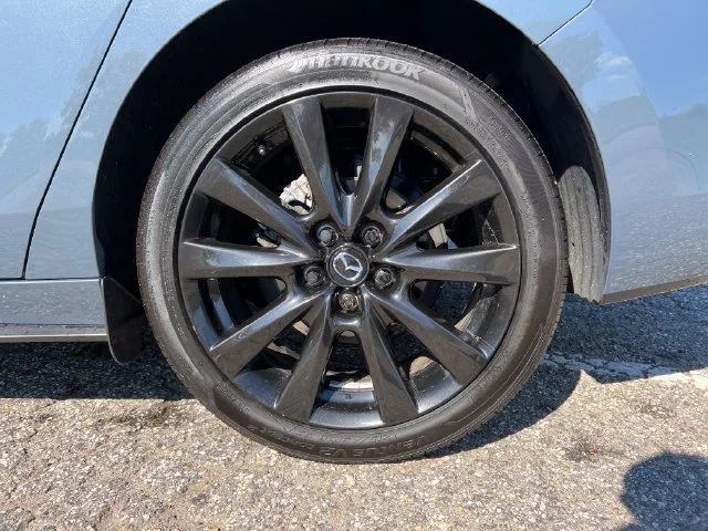 Used 2022 Polymetal Gray Metallic Mazda Carbon Edition image 15