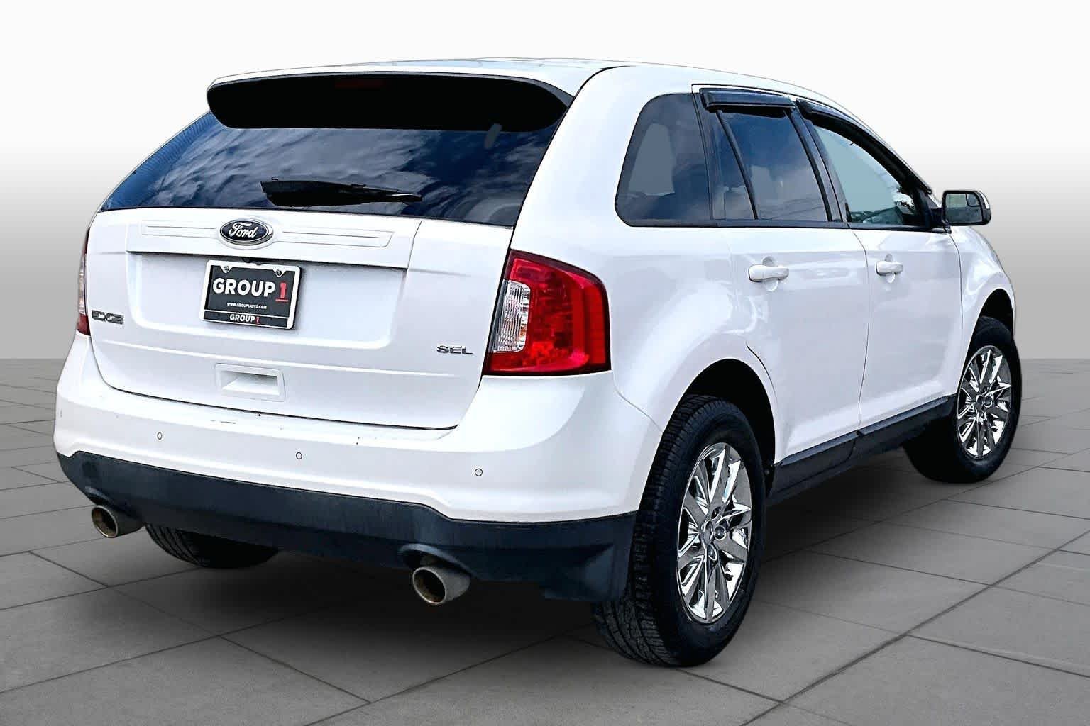 Used 2013 White Platinum Metallic Tri-Coat Ford SEL image 15