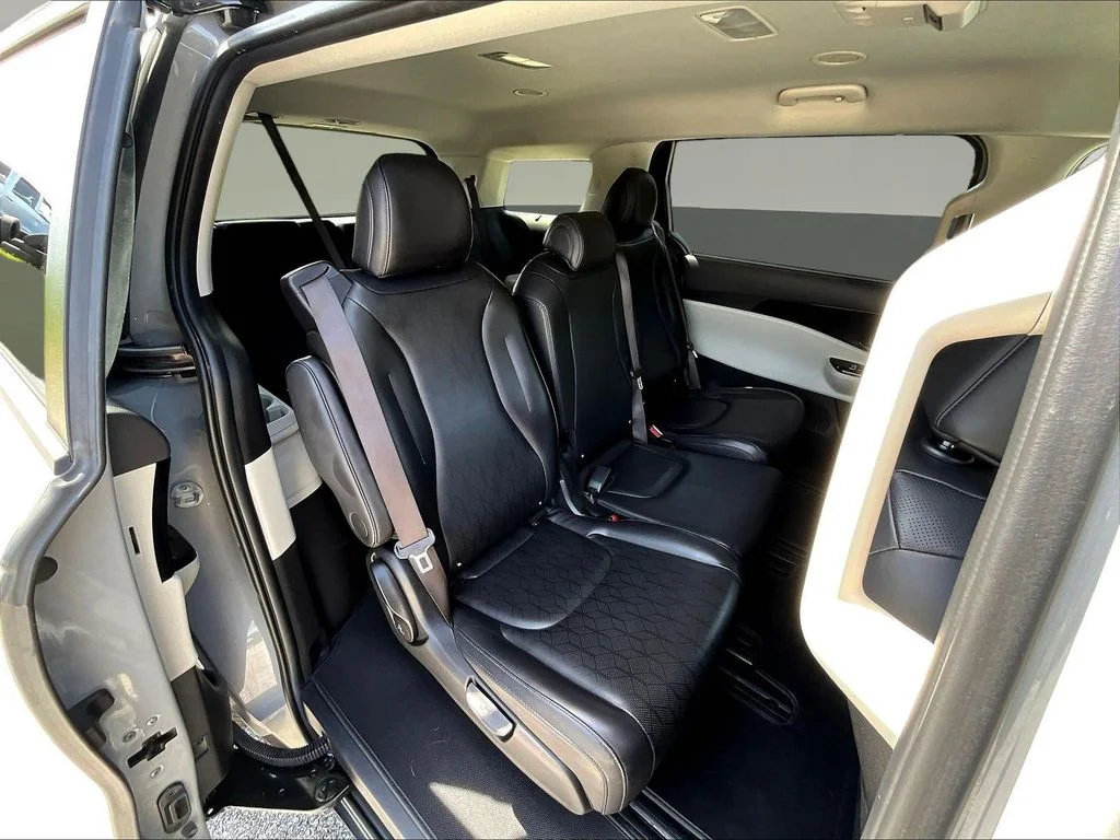 Certified Used 2023 White Kia EX image 27
