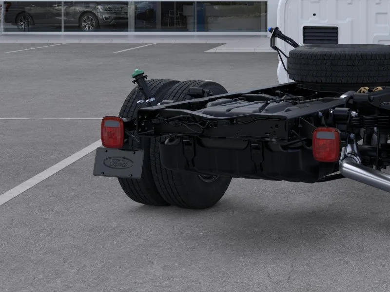 New 2026 Oxford White Ford F-350® XL image 46