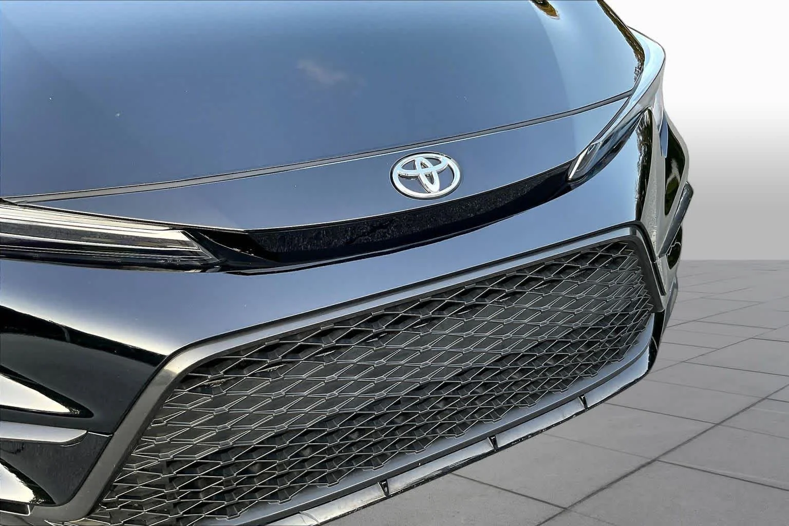 Certified Used 2025 Midnight Black Metallic Toyota SE image 29