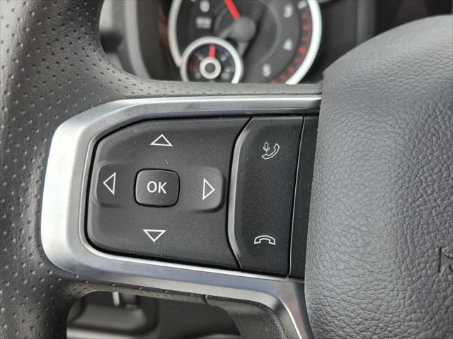 New 2026 Bright White Clear-Coat Exterior Paint RAM Tradesman image 16