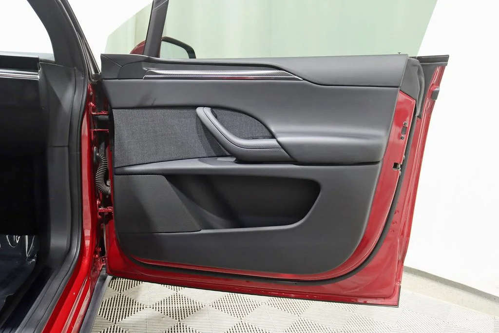 2022 Tesla Model X Plaid