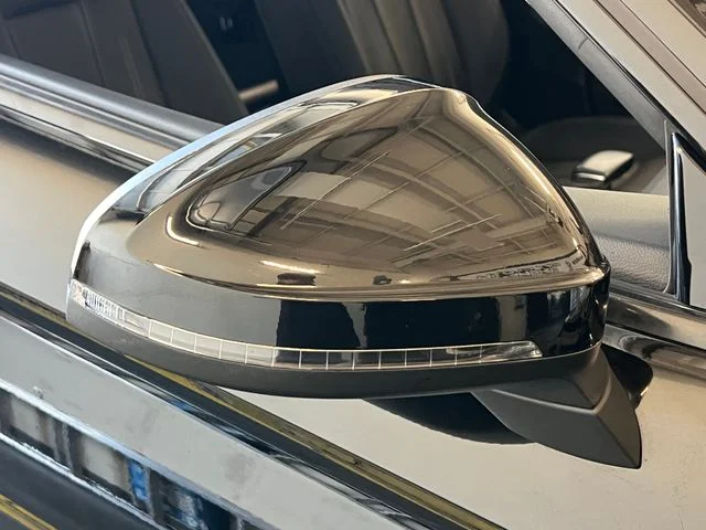 Used 2022 Brilliant Black Audi Premium image 17