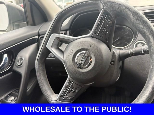 Used 2017 Pearl White Nissan SV image 6